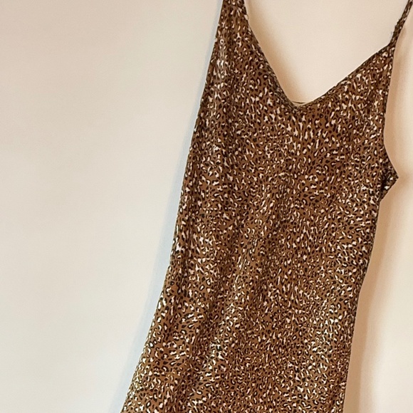 NWT Dress Forum Los Angeles Medium Wildcat Satin Slip - Picture 1 of 6